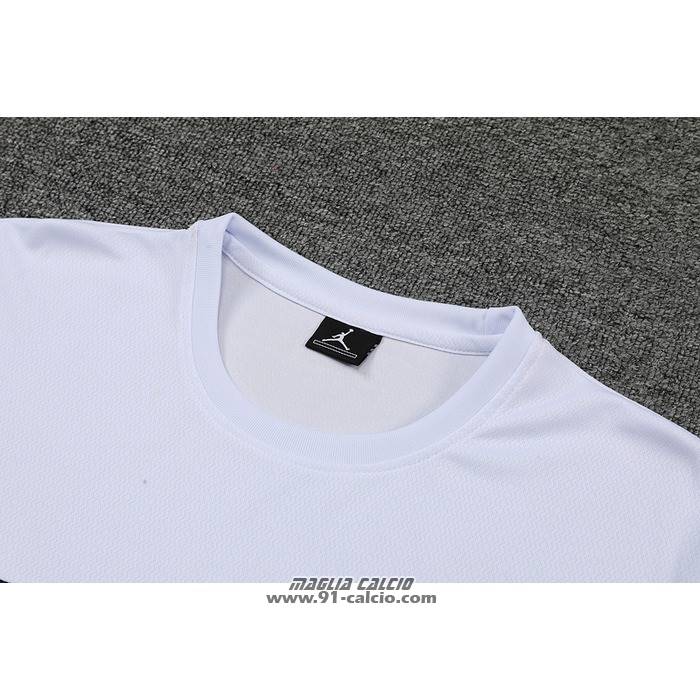 Tuta da Track
 Paris Saint-Germain Manica Corta
 2022-2023 Bianco
 - Pantaloncini

